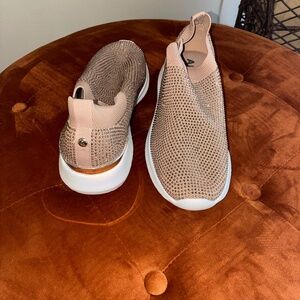 Anne Klein Sneakers Size 6.5